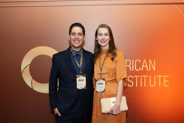 Convidados no painel de boas-vindas do Summit